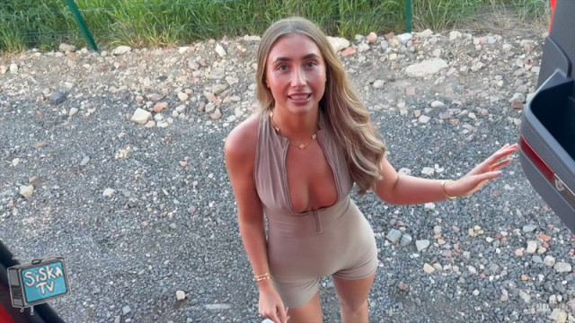 Lily Phillips - Fucked Hard In A Truck