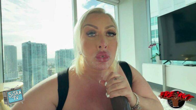 Mz Dani - Sloppy Blowjob Cum Eating Busty Whore