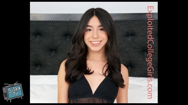 Camilla - The Squirting Anal Queen Age: 20