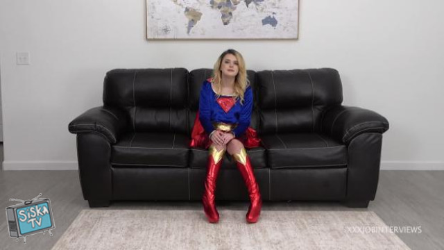 Dez Hansen - Dez Hansen interviews as Spectacular Girl Super Hero