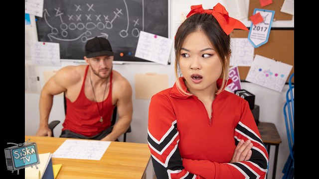 Lulu Chu - Asian Cheerleaders