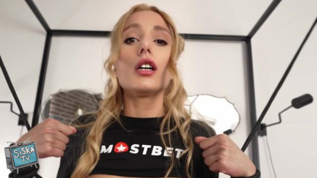 Carla Cute - SHE LOVES TO BE SUBMISSIVE