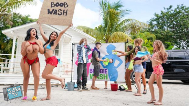 Elana Bunnz, Nia Bleu, Ruby Divine, Mira Luv - Boobie Wash - BrazzersExxtra