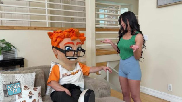 Phoebe Kalib - Phoebe Kalib Models Clothes and What's Beneath for Porn Dude