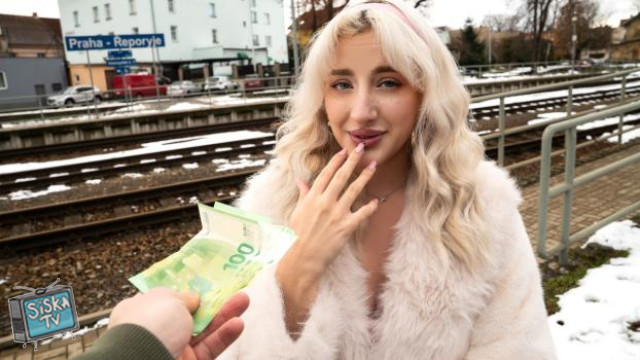Sunflower Doll - Pretty British Blonde Facial