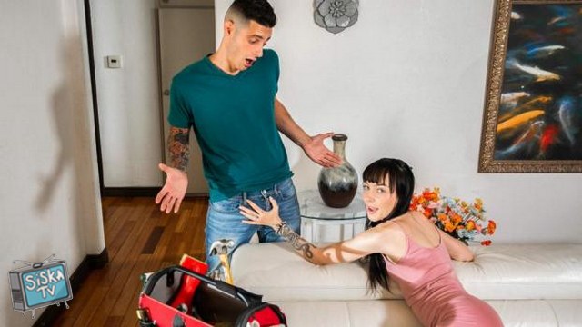 Emma Jade - Tipping Method