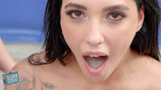 Molly - Bukkake 99 loads