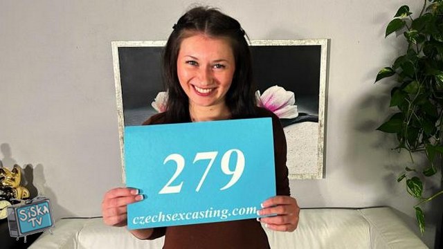 Charlie Nice - Lover of swingers wants to be a photo model E279