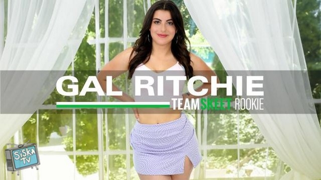 Gal Ritchie - Gal, One Hot Brit Gal - ShesNew