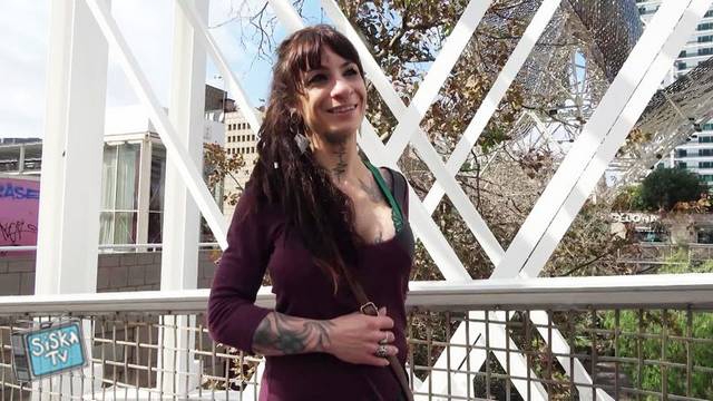 Elea - Elea, 27, came for a change of scenery ...