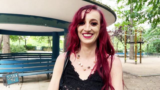 Luna - Luna, 27 years old, show makeup artist!