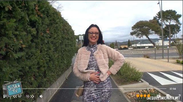 Angelina - Angelina, 27, manager of a brewery!