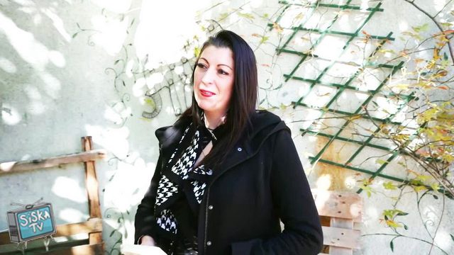 Yvanna - Yvanna, 35, trainer of competition horses!