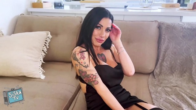 Priscilla - Hot Priscilla needs two fire hoses!