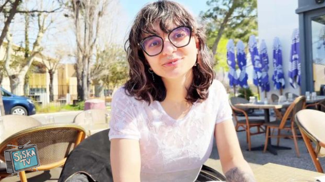 Lotus - Lotus, 21 years old, from Mons!