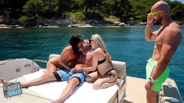 Lena Coxx, The Queen - Grecor in full orgy, the consecration for the paparazzi duo