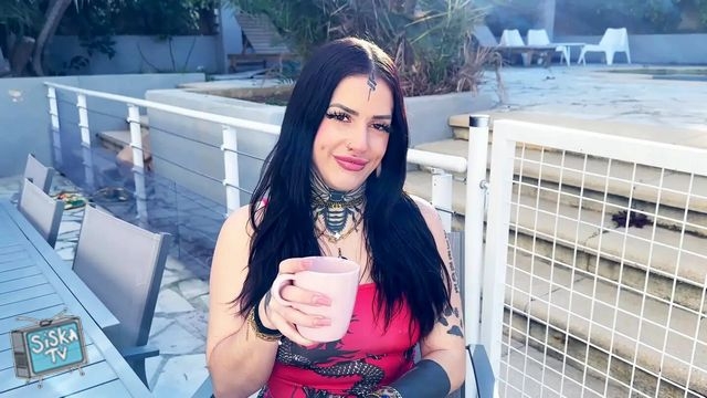 Laeticia - Laeticia, 24 years old, quite a character...