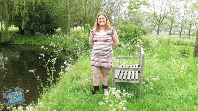 Manon - Spring experience with Manon, 21 years old ...