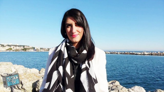 Jade - Jade, 25, accountant!