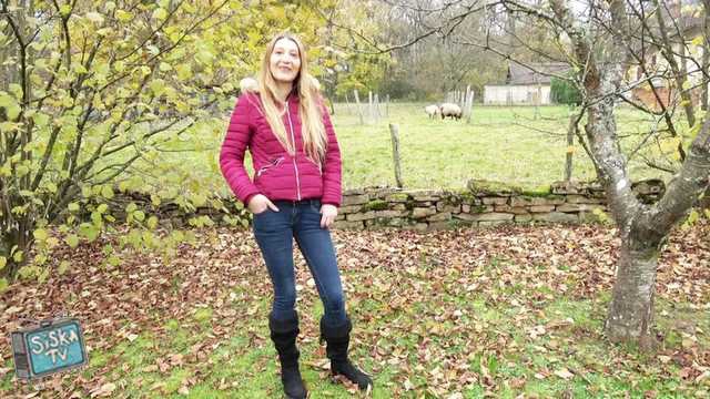 Jessie - Jessie, 35, farmer in Dole (39)!