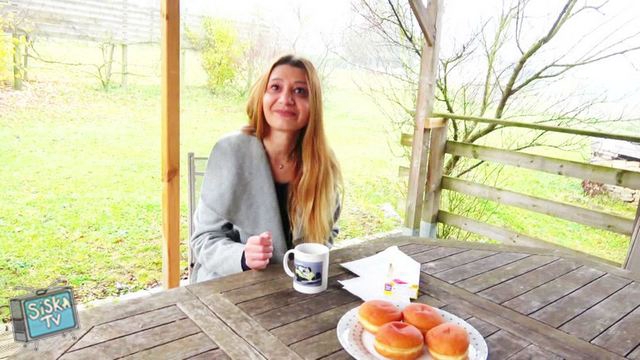 Jessie - She loves to go coal this slut Jessie!