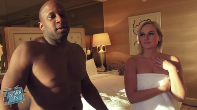 Kate England, Marilyn Moore - Marilyn And Kate: A Special Room Service Orgy