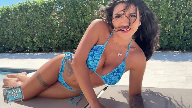 Alice Thunder - Fun Sized Latina Can Barely Handle Huge Cock Of Jmac