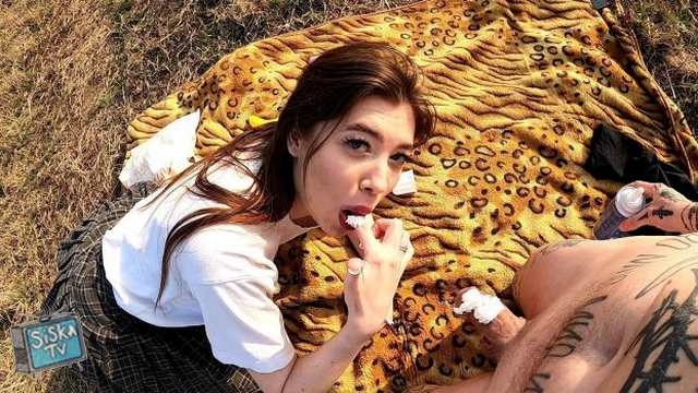Lera - Banana Cream Picnic E1021
