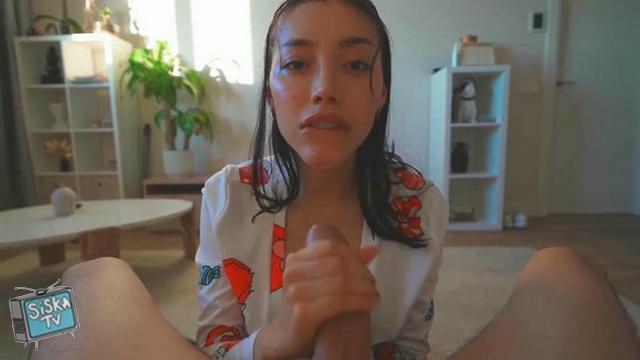 Ruth Lee - Sloppy Blowjob With Facial