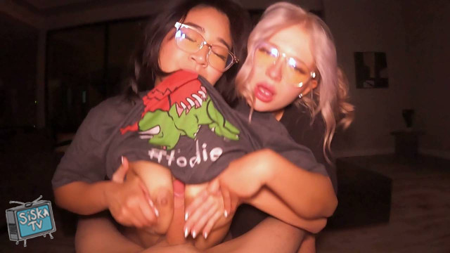 Beaux Peeps, Jasmine Teaa - Nerdy Best Friend Shares A Cock For Mid Night POV Threesome