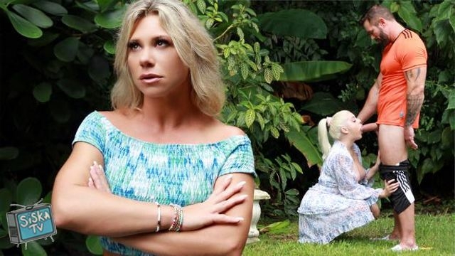 Gia OhMy, Madison Brite - Soccer Craze - BadMilfs