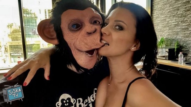 Vicky Brown - Hungarian (sex) Lesson