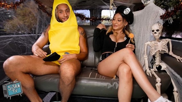 Mads Flores - Happy Swalloween - BangBus