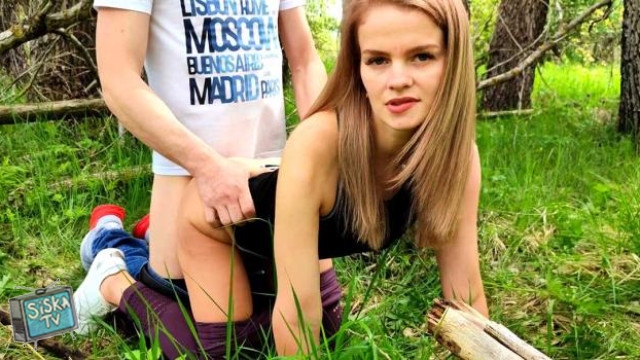 bAmateurs - Amateur Blonde Gets Fucked Against Tree