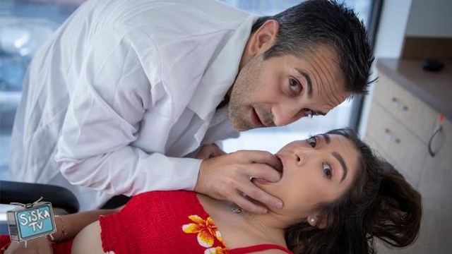 Amber Summer - The Dentist Vol 3 E1