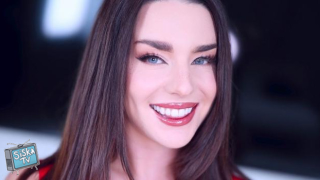 Maddie Wren - Sweet Nurse Maddie Wren Meets the Amateur Allure Couch