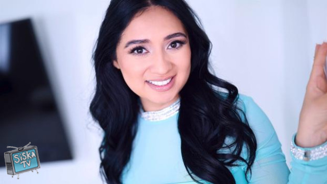 Ophelia Purr - Ophelia Purr, Young Beauty Gives Head, Fucks and Swallows a Thick Load